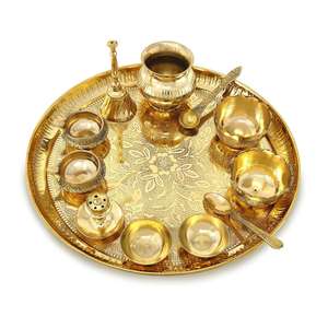 Ensemble de thali en laiton pur traditionnel de la meilleure qualité, fait à la main pour la restauration indienne et les cérémonies religieuses, provenant d'un fournisseur indien - Product Image 4