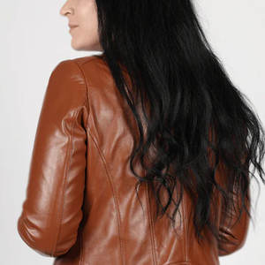 Chaqueta de Cuero para Mujer con Múltiples Bolsillos, Nueva Colección, Chaqueta de Cuero para Mujer Resistente al Viento - Product Image 4