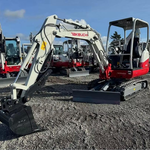 Mini-excavatrice Takeuchi TB240, 4 tonnes, compacte, diesel, sur chenilles, équipement de construction hydraulique - Product Image 3