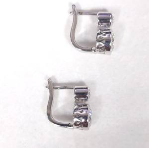 Pendientes de Oro Blanco Sólido de 10K/14K/18K, Regalo de Aniversario para Mujer, Pendientes Largos con Engaste de Bisel y Corte Redondo de 1.50 Ct, Pendientes de Diamantes - Product Image 5
