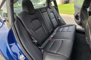 รถยนต์รุ่นปี 2023 โมเดล 3 ลองจ์เรนจ์ ขับเคลื่อนสี่ล้อ ล้อแม็ก R18 ไมล์น้อย เกียร์อัตโนมัติ พวงมาลัยซ้าย สีดำ สภาพดี - Product Image 6