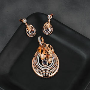 Conjunto de joyería fina elegante antiguo incluye colgante de moda y pendientes accesorio de moda - Product Image 2