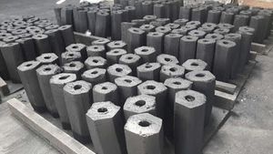 Barbacoa de carbón de coco Hexagonal, carbón de coco a granel de Vietnam, a buen precio - Product Image 4