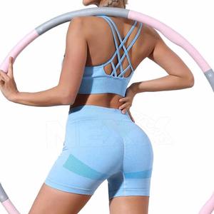 Ensemble de yoga 2 pièces : Short et haut de sport sans coutures, respirant, confortable, flexible, léger, extensible dans les quatre sens, taille haute - Product Image 3