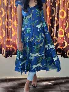 Robe de plage estivale en coton indien doux à imprimé floral numérique à la main, col rond, écologique, lavable à la main, tunique pour femmes - Product Image 4