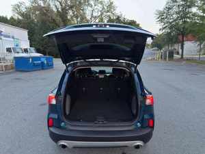 Vehículo Usado, Escapes SE 2020, SUV 4 Puertas con Tracción en las Cuatro Ruedas (1.5L 3 Cilindros Turbo 8A), Ofertas de Temporada, Autos Usados Premium - Product Image 5