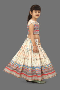 Shoryam Fashion Girls Ethnic Wear Digital Floral Print Chaniya Choli Set Geometric Border Kids <b>Lehenga</b> Choli Floor-Length Party - Product Image 3