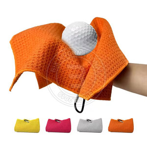 Toalla de golf profesional de microfibra de alta absorción con mosquetón resistente para limpieza de palos - Product Image 3