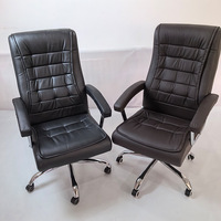 Fauteuil de bureau moderne en cuir ergonomique à dossier haut, avec support confortable et siège réglable, idéal pour le bureau à domicile et la chambre.