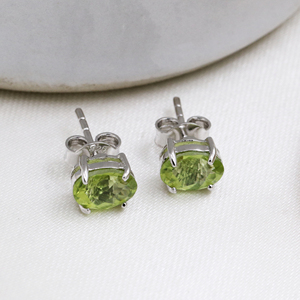 Pierre précieuse péridot naturelle de qualité supérieure en pendentif en argent Sterling 925 et boucles d'oreilles bijoux faits à la main pour la vente en gros - Product Image 3