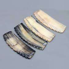 Meilleur cadeau de Noël Peigne en corne naturelle fabriqué à la main personnalisé pour coiffer les cheveux en véritable peigne en corne de boeuf de buffle PAR HF CRAFTS - Product Image 2