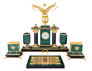 Horloge de bureau en malachite pour l'intérieur de la maison, horloge de bureau, article de luxe pour la décoration intérieure - Product Image 3