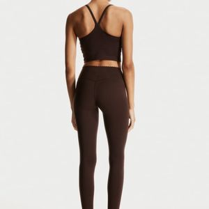 Pantalon de fitness à taille élastique Pantalon de yoga à motif personnalisé en polyester et élasthanne - Product Image 6