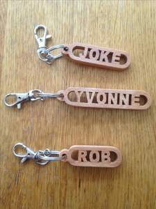 ราคาที่ดีที่สุดสำหรับพวงกุญแจไม้แบบกำหนดเองโลโก้ได้สั่งซื้อจำนวนมากพร้อมจัดส่งในอัตราที่แข่งขันได้ - Product Image 5