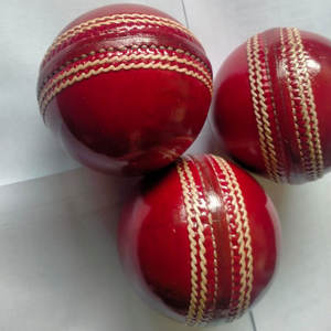 SUMROOS Sports Balles de cricket en cuir dur de qualité supérieure fabriquées au Pakistan avec logo personnalisé à vendre - Product Image 4