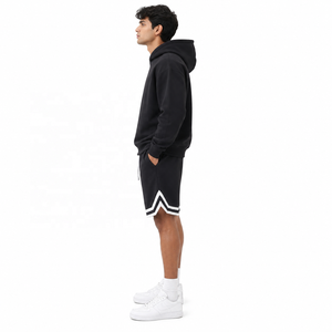 Ensemble de survêtement personnalisé en molleton épais avec sweat à capuche et short de sport, style streetwear oversize, en coton polaire, vente en gros ODM - Product Image 3