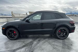 Porsche Macan Turbo 2017 Usado, Motor V6 Turbo de 400 hp, Tracción en las Cuatro Ruedas, Paquete Premium Plus, Propiedad de California - Product Image 3