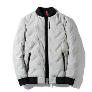 Vente en gros de vestes de bombardier décontractées souples de haute qualité vestes de mode matelassées en polyester/nylon chaudes pour hommes - Product Image 5