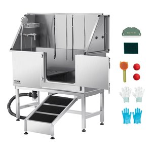 Baignoire de toilettage pour animaux de compagnie VEVOR en acier inoxydable argenté, 50 pouces, avec rampe, panneau filtrant d'eau en PE, robinet, pommeau de douche, distributeur de savon, capacité 330 lb/150 kg - Product Image 1