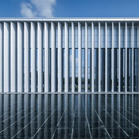 Fournisseur d'usine direct, persiennes en aluminium motorisées horizontales modernes sur mesure, écologiques, durables pour la ventilation extérieure