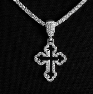 Colgante en forma de cruz Platino o sólido 925 Plata de ley Chapado en moissanita Diamante Colgante Hip Hop Iced Out Colgante - Product Image 1