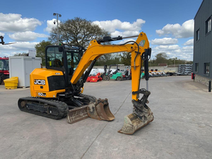 Excavadora Usada JCBB Hydra dig 110W con Cilindro Hidráulico Bosch Rexroth y Componentes Principales PLC, Motor Incluido, en Venta - Product Image 6