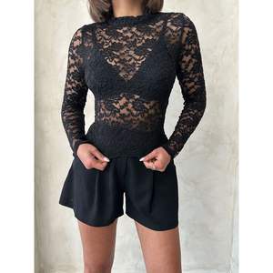 Blusa de Encaje para Mujer - Product Image 2