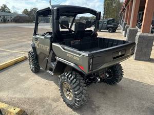 Véhicule utilitaire tout-terrain côte à côte Can-Am Defender X MR HD11 2026 avec demi-portes pour le dropshipping - Product Image 1