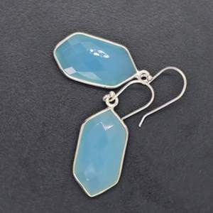 Boucles d'oreilles en argent 925 calcédoine faites à la main bijoux en pierres précieuses élégantes - Product Image 1