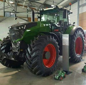 Precio barato Fendt B5000DT Tractor 4WD Maquinaria agrícola 240HP Venta al por mayor En stock - Product Image 6