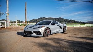 Corvette Stingray Coupé 2LT 2023, Bajo Kilometraje, Motor en Excelente Estado, Transmisión Automática, Techo Panorámico, Luces LED, Listo para Enviar - Product Image 3