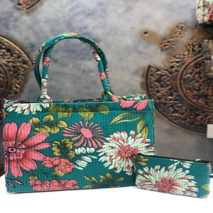 Bolso de mano acolchado bohemio con estampado verde de bloque de mano para mujer, bolso de hombro con patrón sólido de tela de algodón suave, cierre de cremallera para viajes - Product Image 1