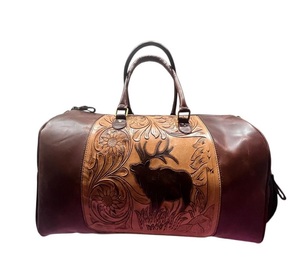 Bolsa de Viaje de Cuero con Diseño Tallado, Bolso de Mano Espacioso para Viajes Cortos, Equipaje de Fin de Semana - Product Image 4