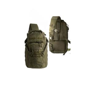 Crosshatch Sling Pack OD-Bolsas verdes Bolsas de equipo táctico de mensajero resistentes al agua - Product Image 4