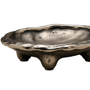 Porte-savon en laiton moulé à la main avec pieds en forme de galets, plat à bibelots, moulage monobloc, finition nickel vieilli, finition argent fumé, organique, Ramadan, mariage - Product Image 1