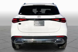 Mercedes-Benz GLC 300 AWD 4MATIC 2025 Usado en Excelentes Condiciones - Listo para Enviar - Product Image 2
