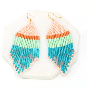 Pendientes de flecos con cuentas de calidad premium - Dorados - Largos - Product Image 1