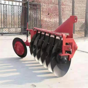 Charrue à plateau réversible pour tracteurs, équipement agricole à 3 disques avec composant de roulement central - Product Image 5