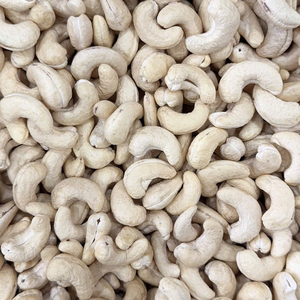 Wholesale Vietnam High Quality Raw <b>Cashew</b> <b>Nuts</b> OEM/ODM Packaging 24 Months Shelf Life Santigo Brand - Product Image 1