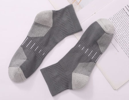 สีเทาอ่อน