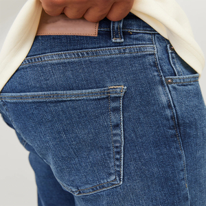 กางเกงยีนส์เดนิมผู้ชายแบบสั่งทำปี 2026 ทรงปกติ ผ้าฝ้ายหนานุ่ม สวมใส่สบาย สไตล์สตรีทแวร์ ขายส่งจำนวนมาก กางเกงยีนส์เดนิมทันสมัย - Product Image 6