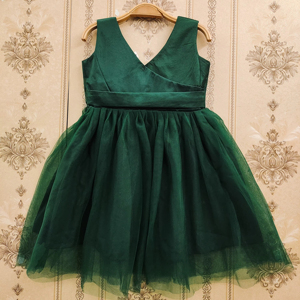 Vestido de Fiesta para Niñas Shoryam Fashion, Verde, Completamente Cosido, Hasta la Rodilla, con Corpiño de Satén Sólido, Falda de Tul con Detalles de Perlas, Festivo - Product Image 1