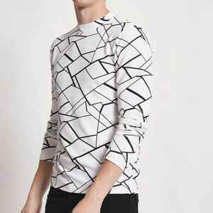 เสื้อฮู้ดโอเวอร์ไซส์ผ้าฝ้าย 100% สำหรับผู้ชาย ฤดูหนาว รับทำโลโก้ตามสั่ง บริการ OEM ผ้าฟลีซระบายอากาศ สีสันตามสั่ง - Product Image 3