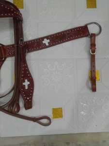 Ensemble de serre-tête et collier de poitrine en cuir de vache 100% fait à la main de qualité supérieure | Équipement d'équitation durable de fabricant direct - Product Image 2