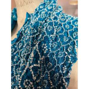 ผ้าพันคอไหมหรูหรา Bandhani Thousand Dot ลายวาดมือ ดีไซน์ลายปะการัง ผ้าซาตินยาว สำหรับฤดูใบไม้ผลิและฤดูร้อน - Product Image 4