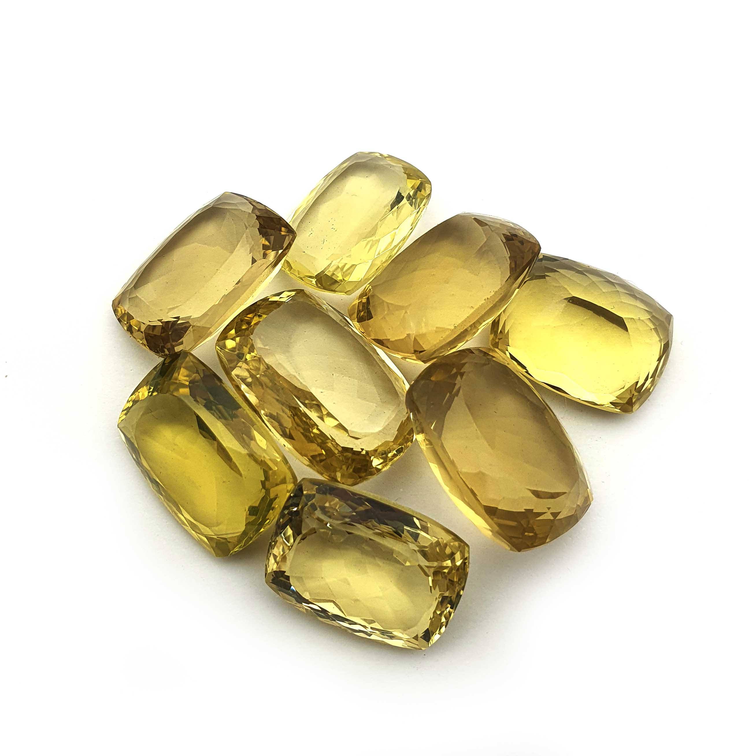 สีเหลือง