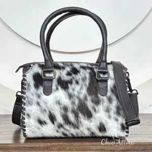 Sac de voyage en cuir de vache véritable de luxe personnalisé pour femmes, sac bandoulière rapide, style western vintage, mode, voyage, usage quotidien - Product Image 1