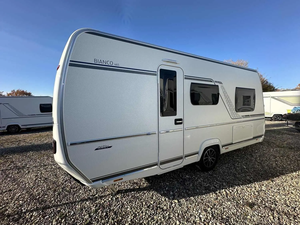 Caravana casa rodante a precio económico, 2 plazas para dormir, 3 asientos para 2-3-4 personas, con toldo y energía solar, en venta. - Product Image 4