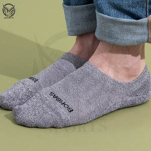 Chaussettes antidérapantes de sport pour hommes, haute qualité, pour le football, collection 2025 - Product Image 2