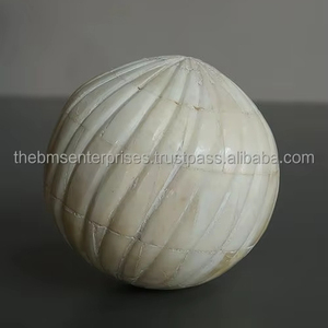 Boules décoratives de nacre décorative de coquillage magnifiquement conçues pour bouteilles d'eau et décoration intérieure - Product Image 5